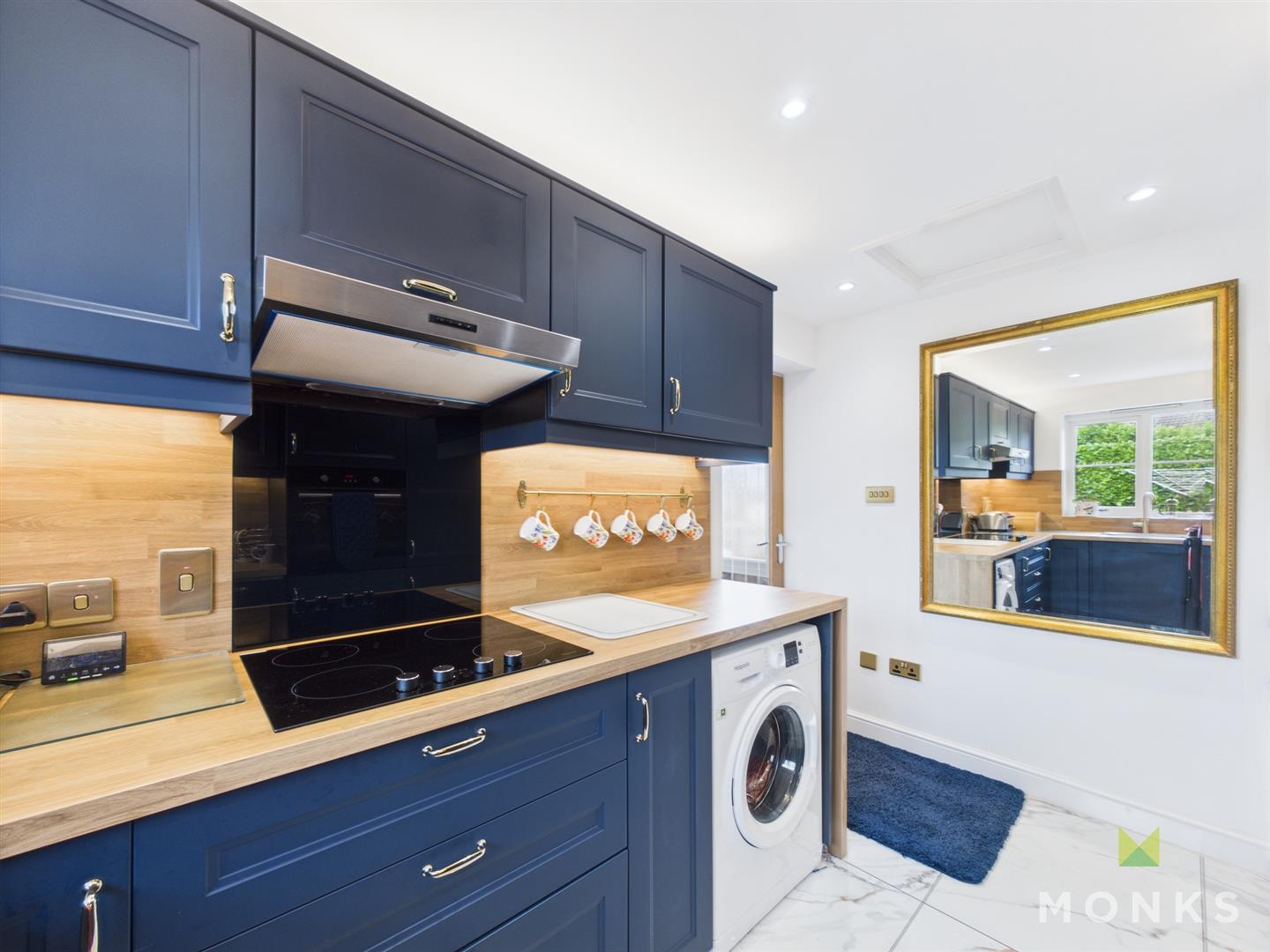 8 Meadow Close Trentham Road, Shrewsbury, SY4 5HP For Sale 8 Meadow Close Trentham Road, Shrewsbury, SY4 5HP For Sale